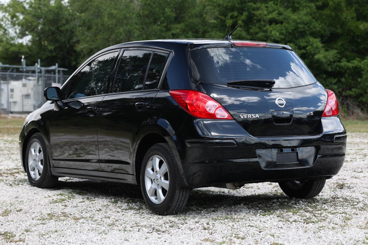 Nissan Versa  2009