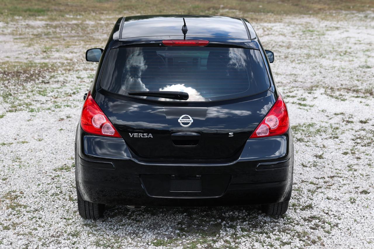 Nissan Versa  2009