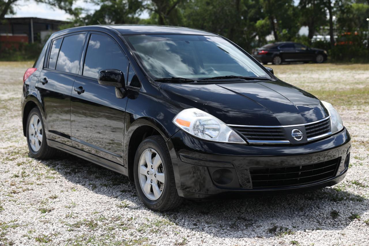 Nissan Versa  2009
