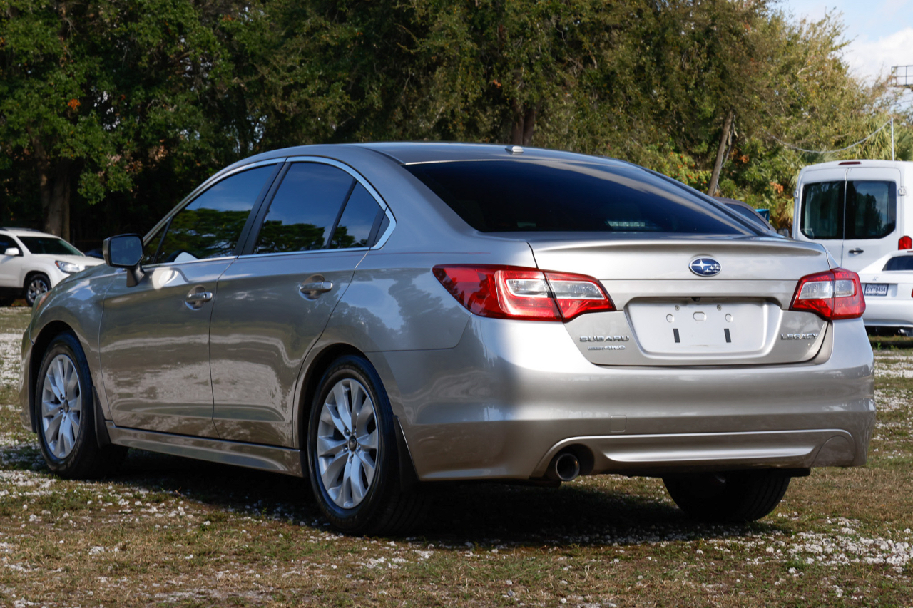 Subaru Legacy  2015