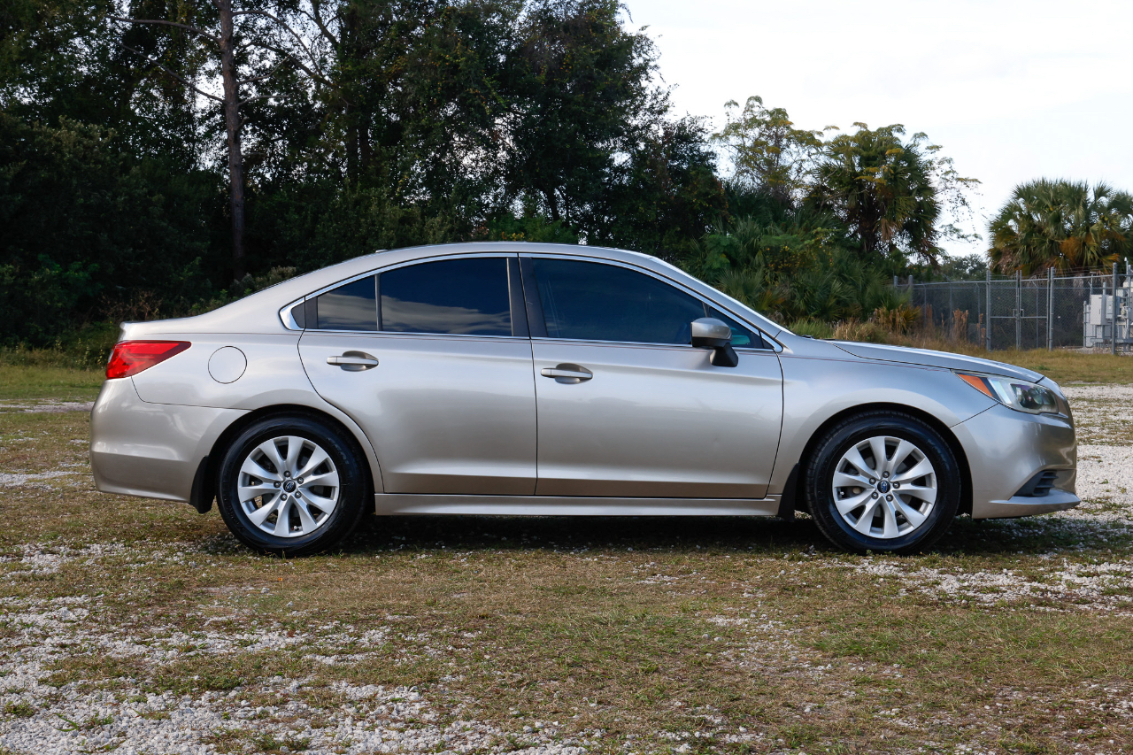 Subaru Legacy  2015