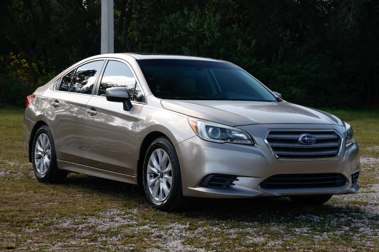 Subaru Legacy  2015
