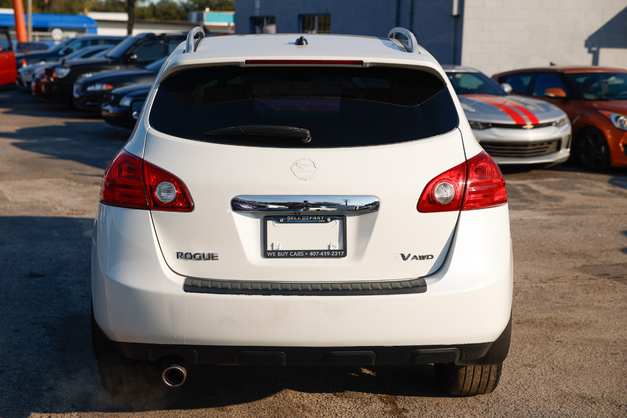 Nissan Rogue  2013