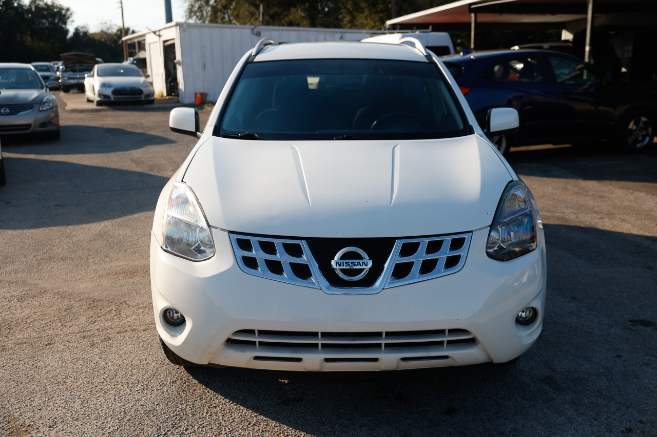 Nissan Rogue  2013