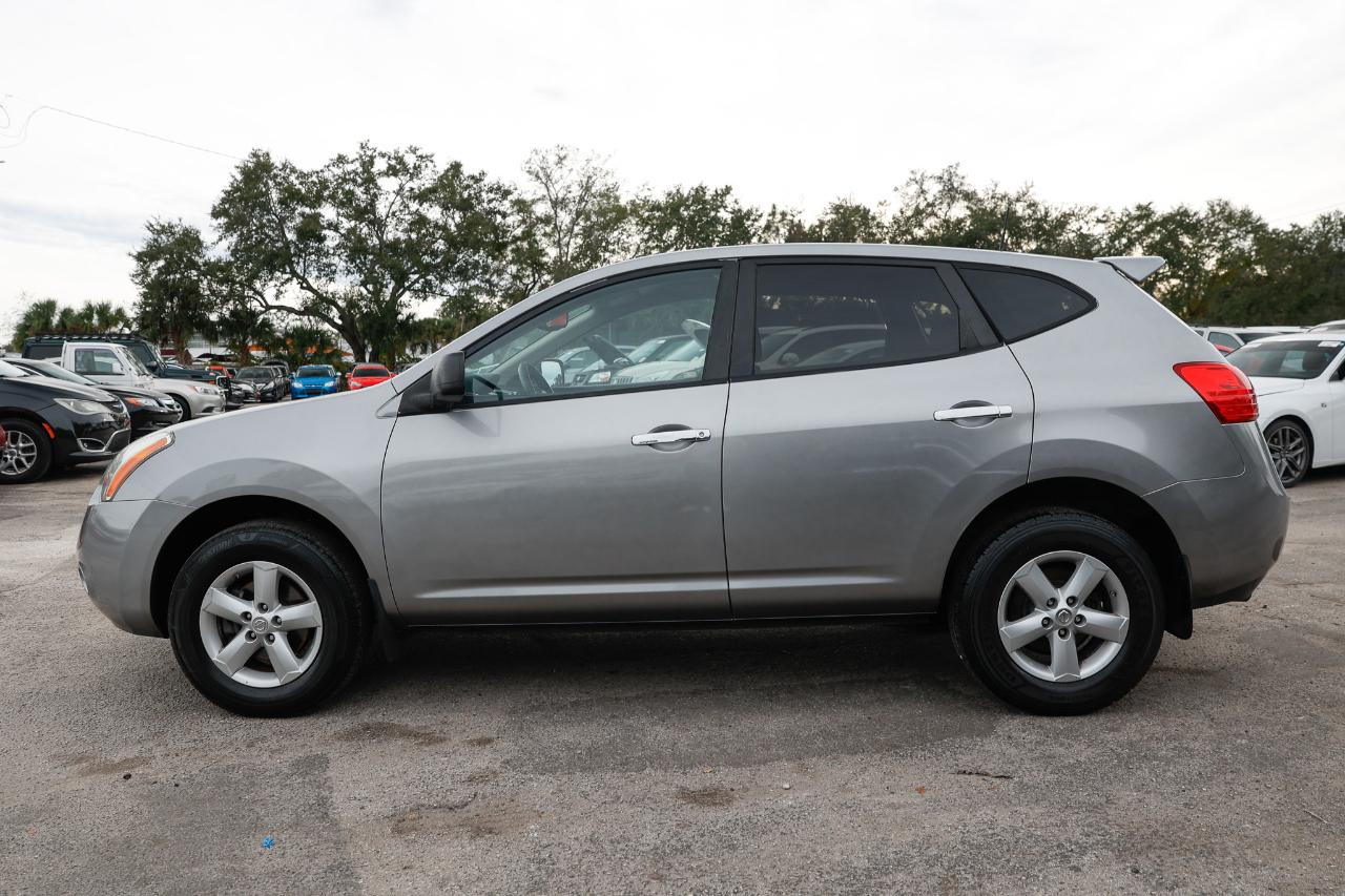Nissan Rogue  2010