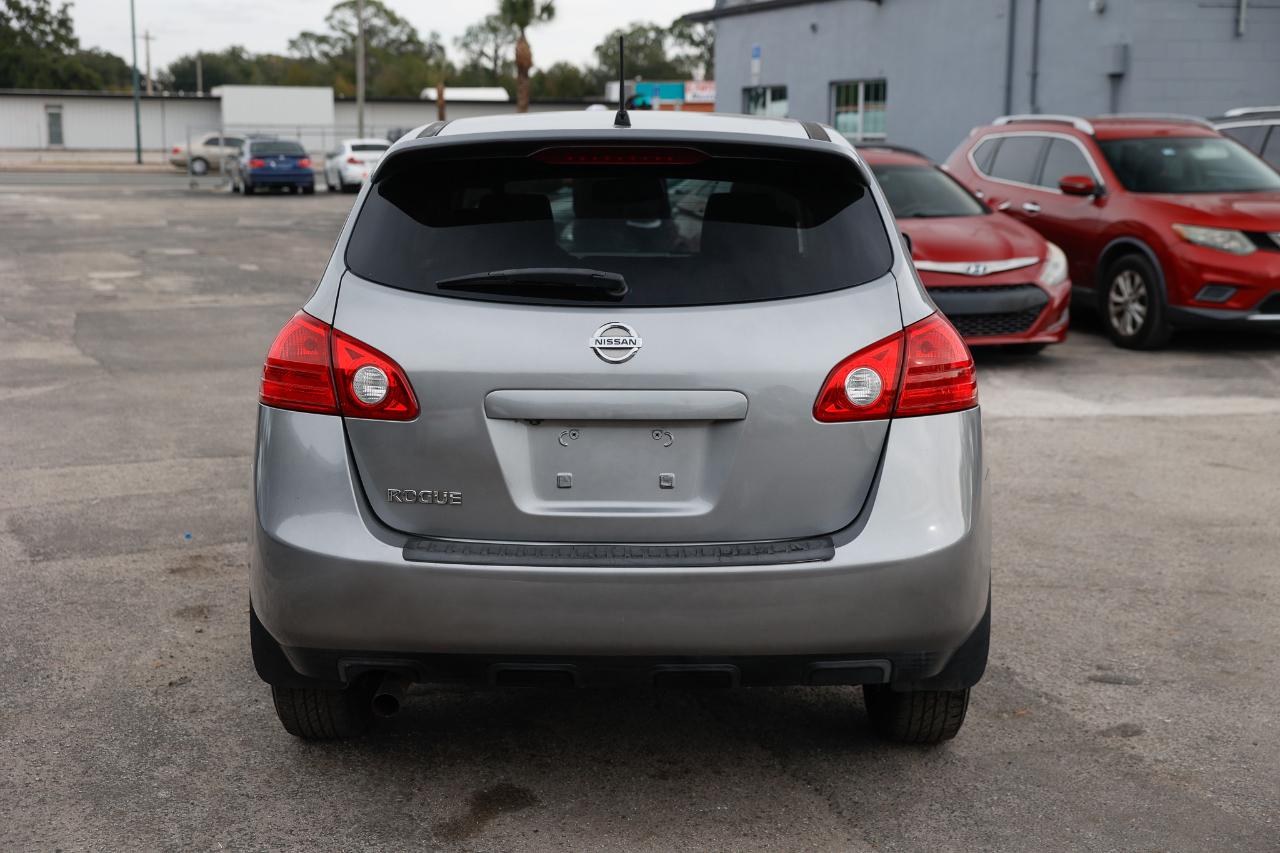 Nissan Rogue  2010