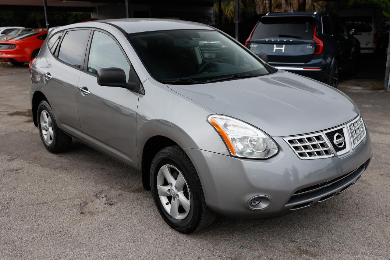 Nissan Rogue  2010