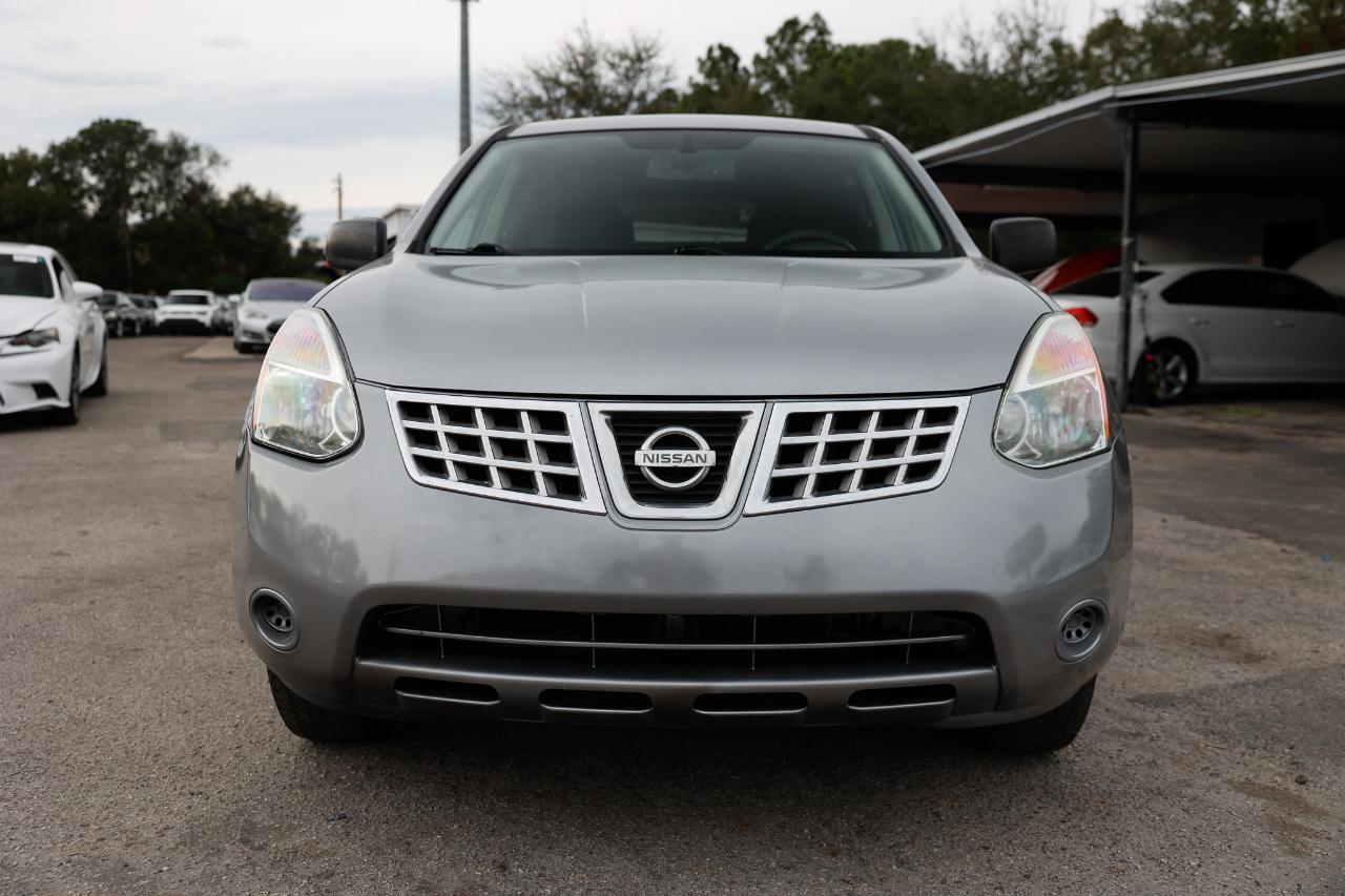 Nissan Rogue  2010