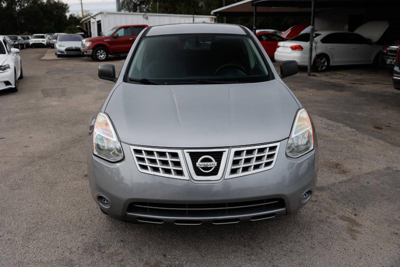 Nissan Rogue  2010