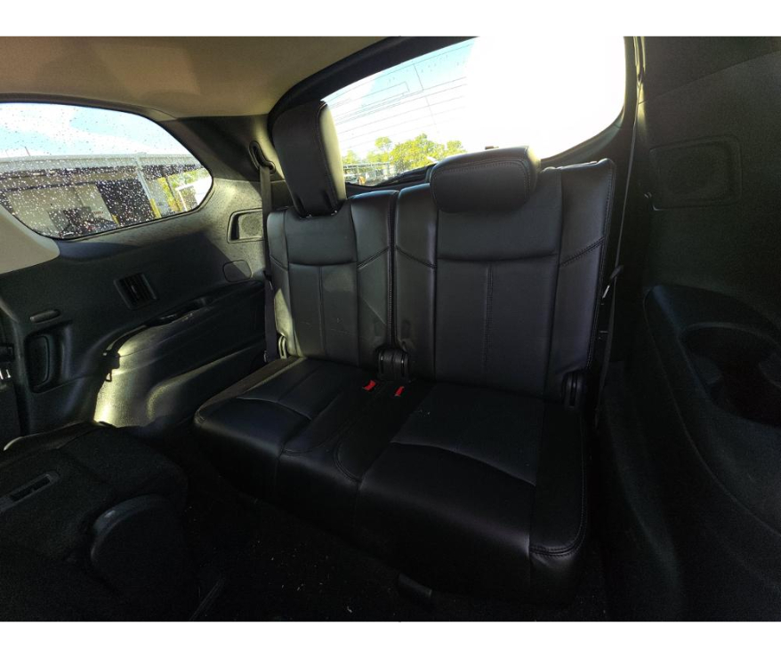 Nissan Pathfinder S 2013