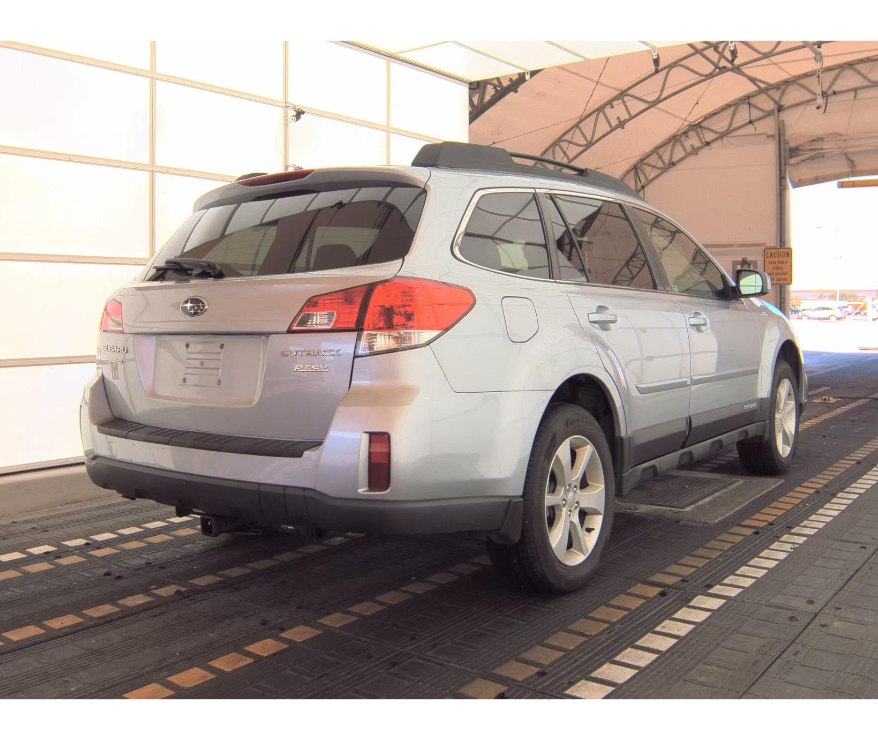 Subaru Outback 2.5i Premium 2013