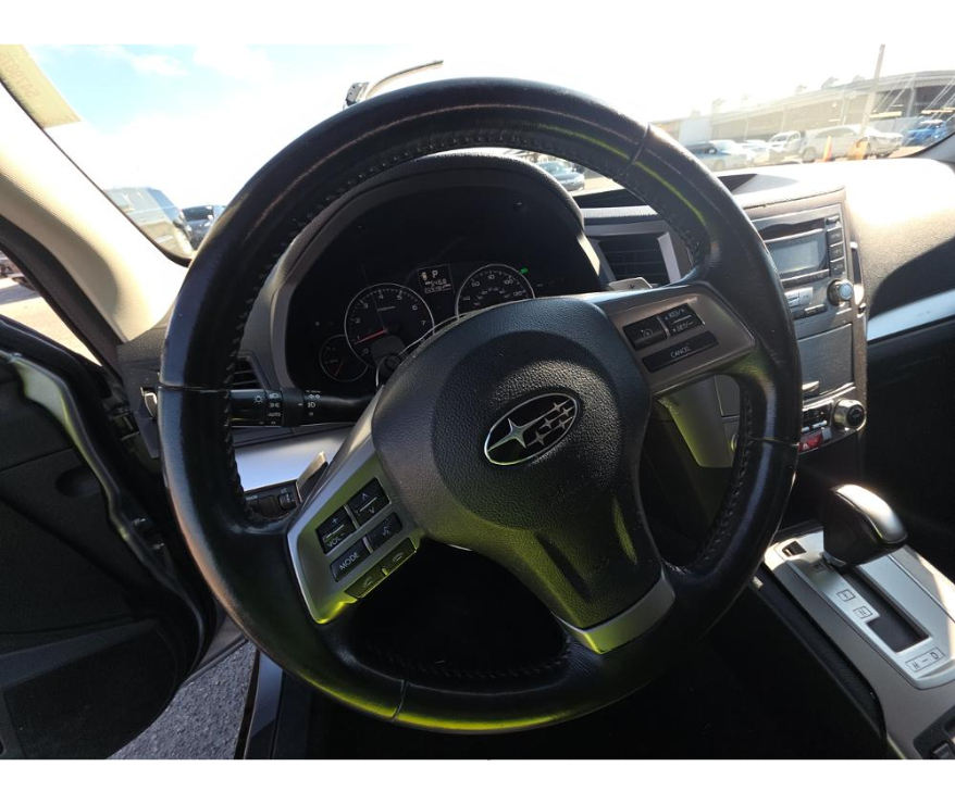 Subaru Outback 2.5i Premium 2013