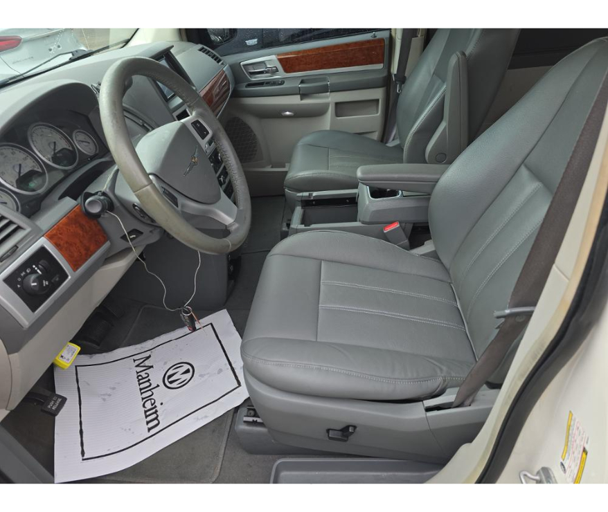 Chrysler Town & Country Touring 2009