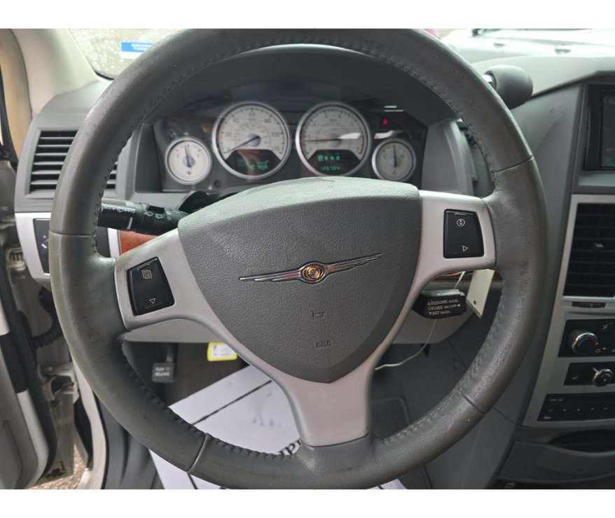 Chrysler Town & Country Touring 2009