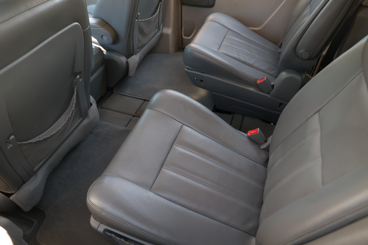 Chrysler Town & Country Touring 2009