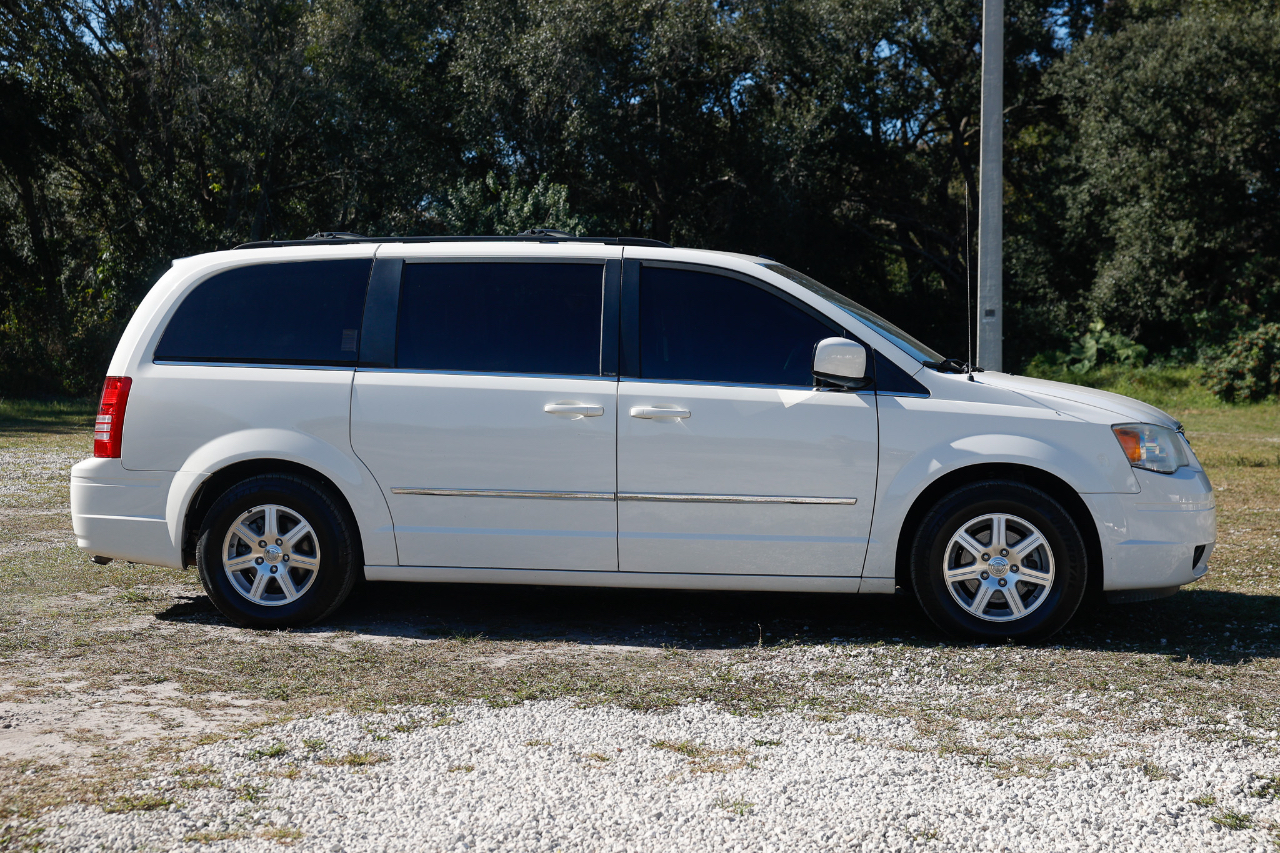 Chrysler Town & Country Touring 2009