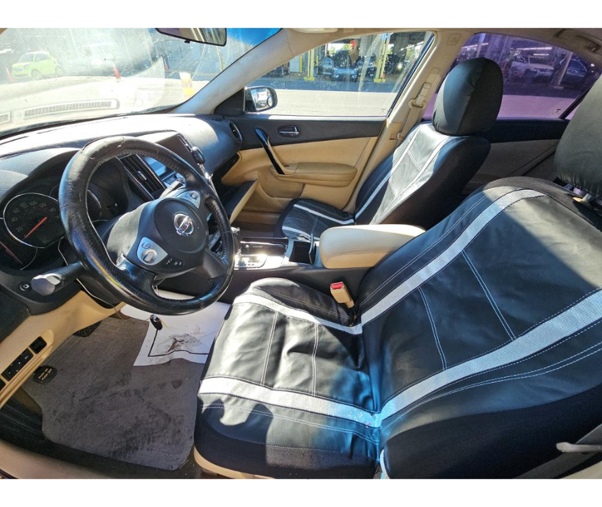 Nissan Maxima S 2011