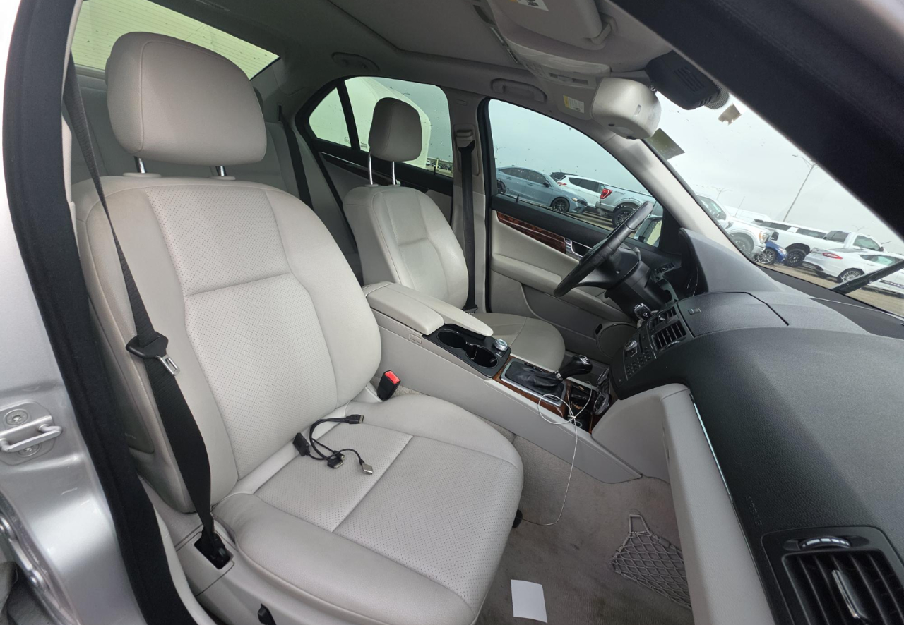 Mercedes-Benz C-Class C300 2010