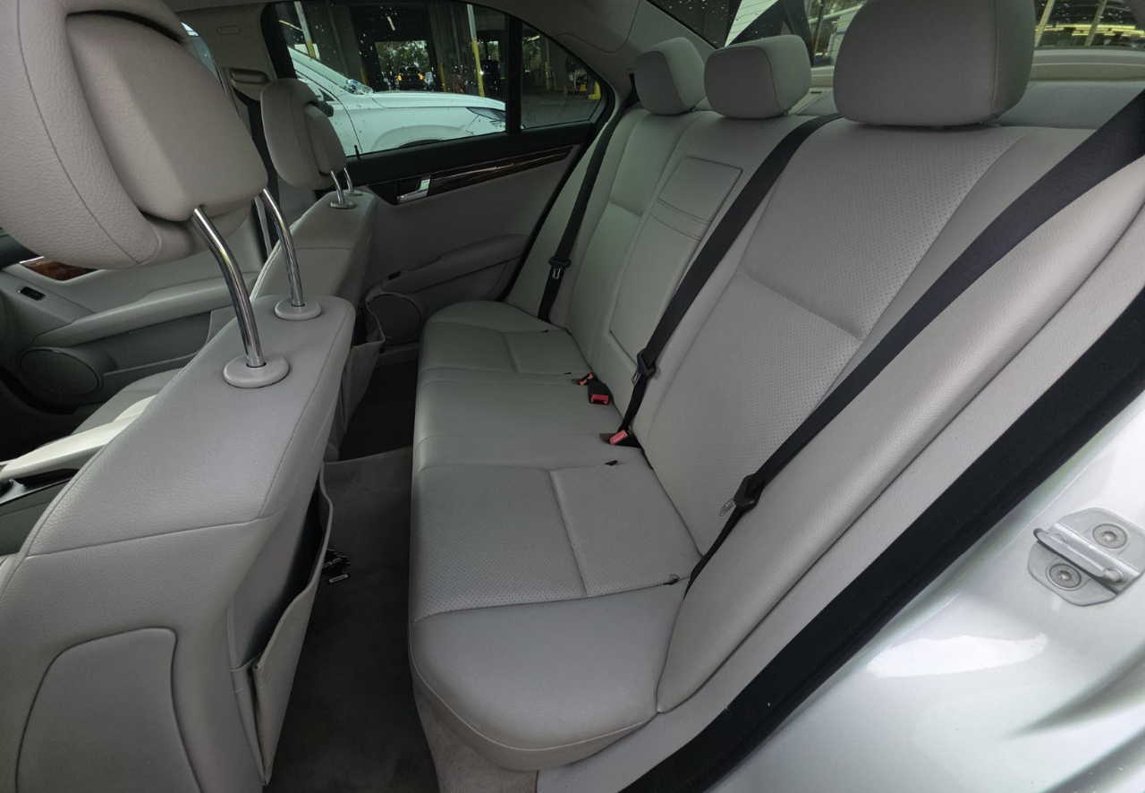 Mercedes-Benz C-Class C300 2010