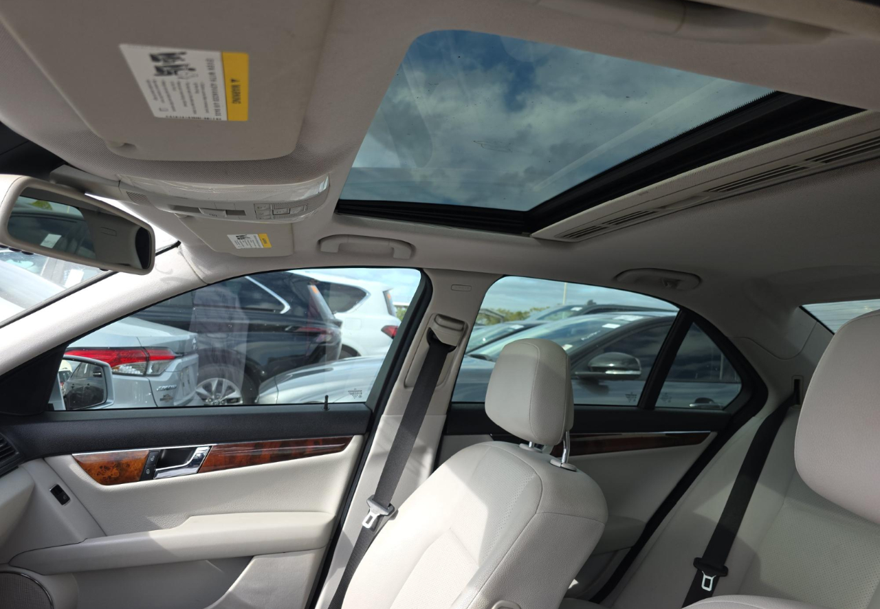 Mercedes-Benz C-Class C300 2010