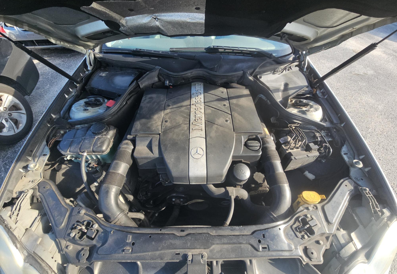 Mercedes-Benz CLK-Class  2004