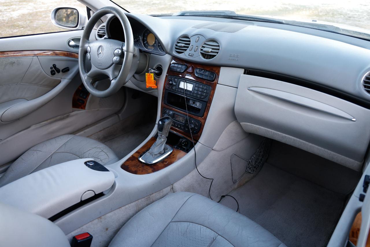 Mercedes-Benz CLK-Class  2004