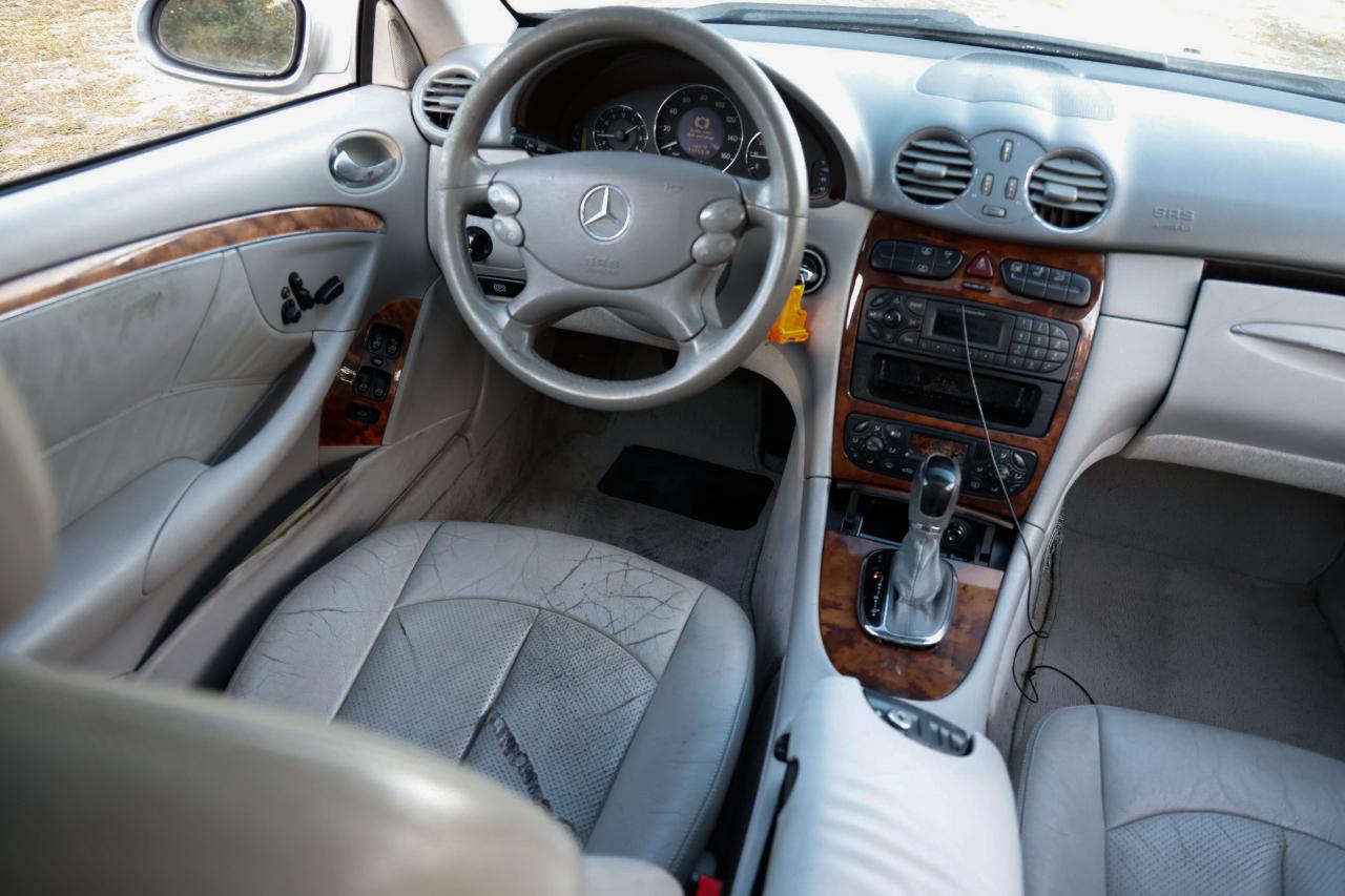 Mercedes-Benz CLK-Class  2004