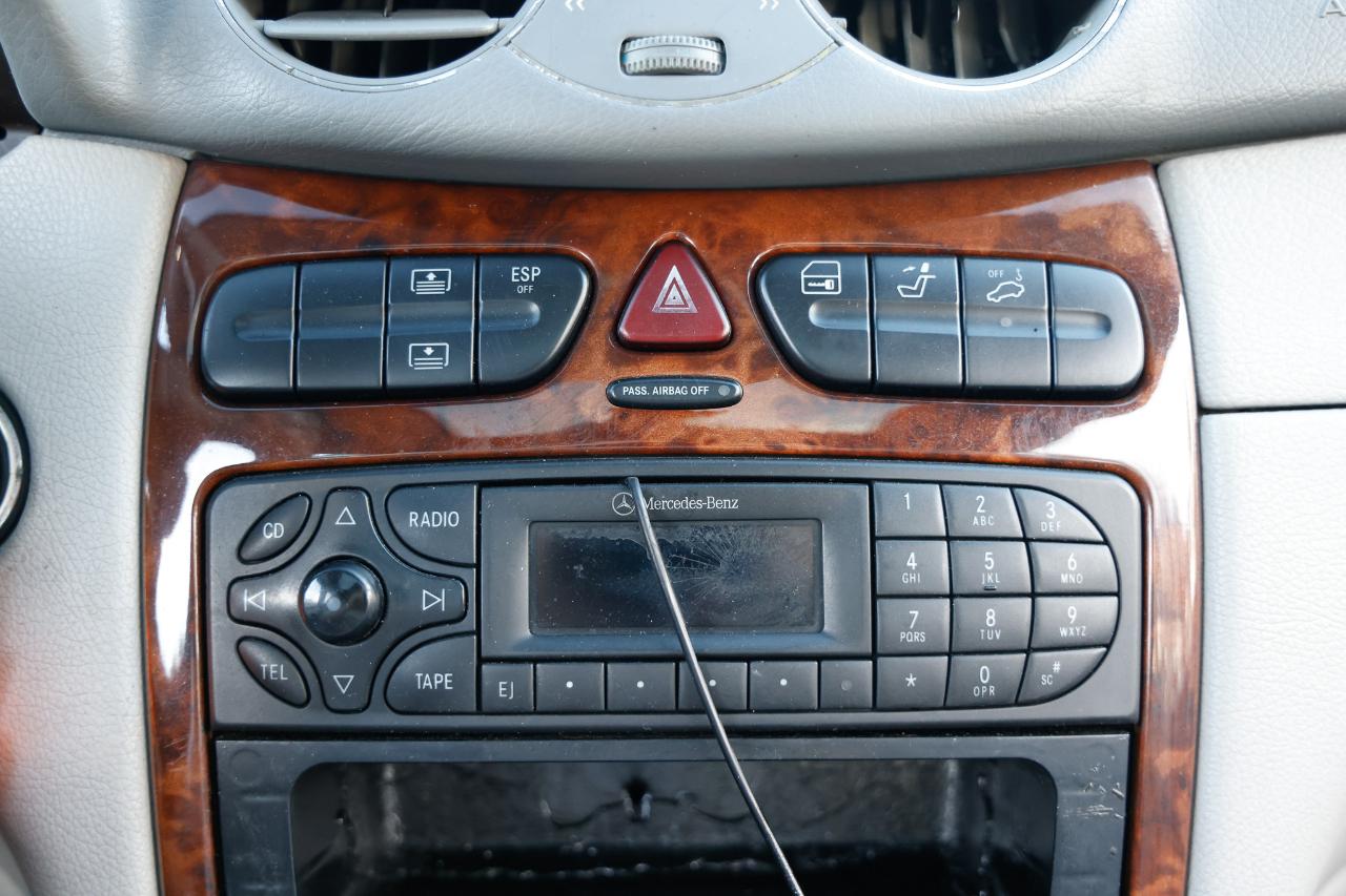 Mercedes-Benz CLK-Class  2004