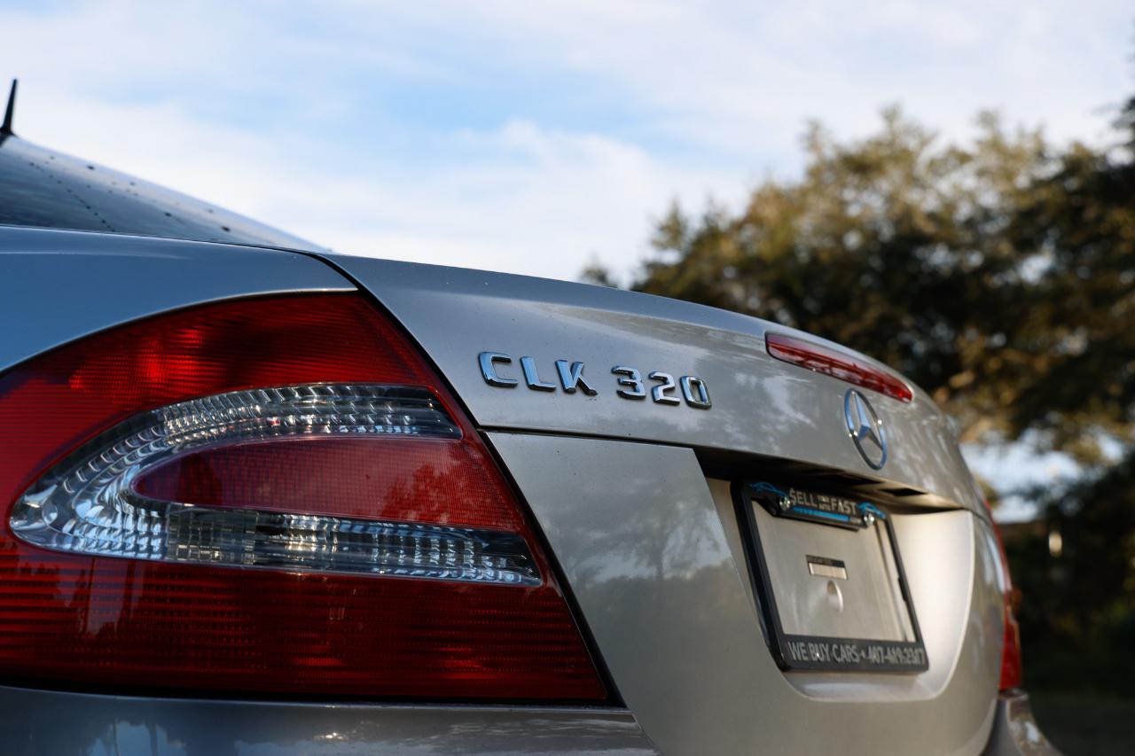 Mercedes-Benz CLK-Class  2004