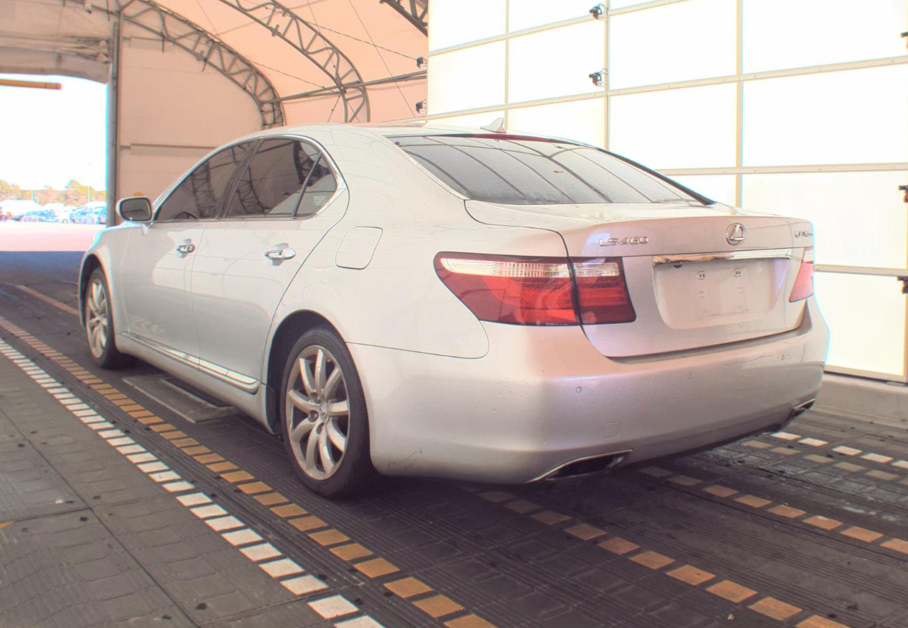 Lexus LS 460  2008