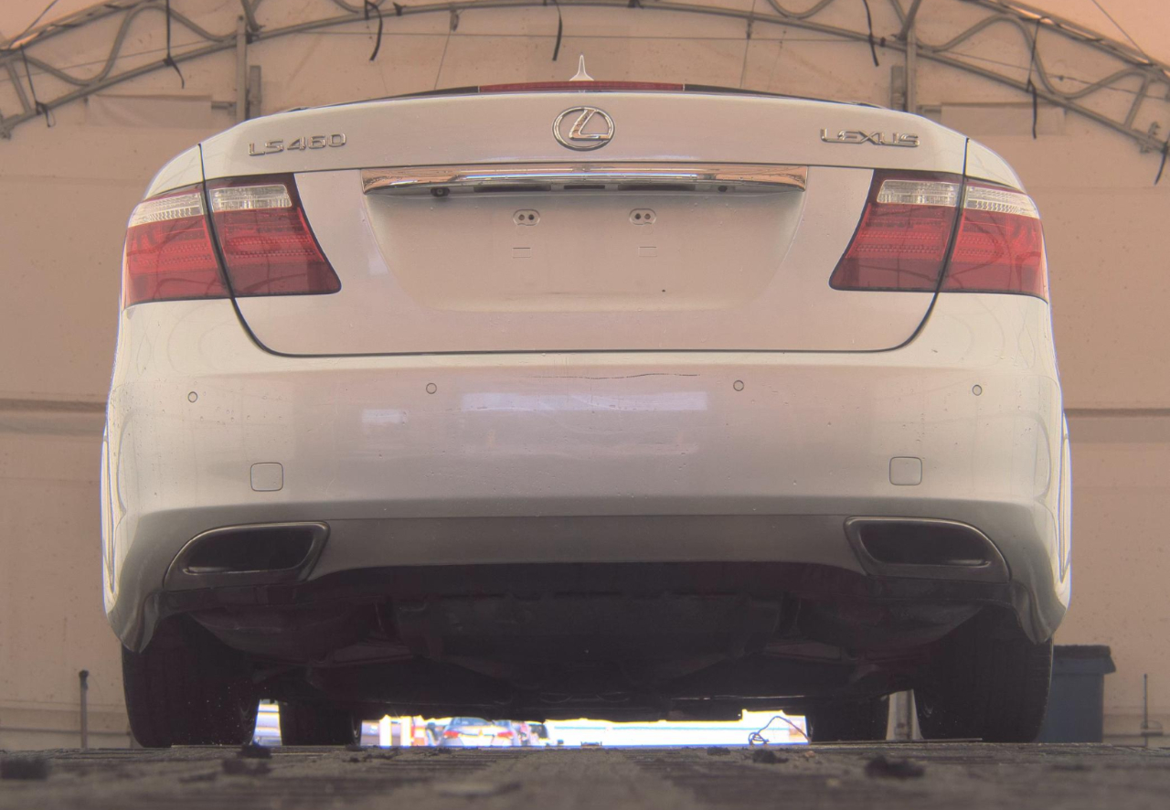 Lexus LS 460  2008