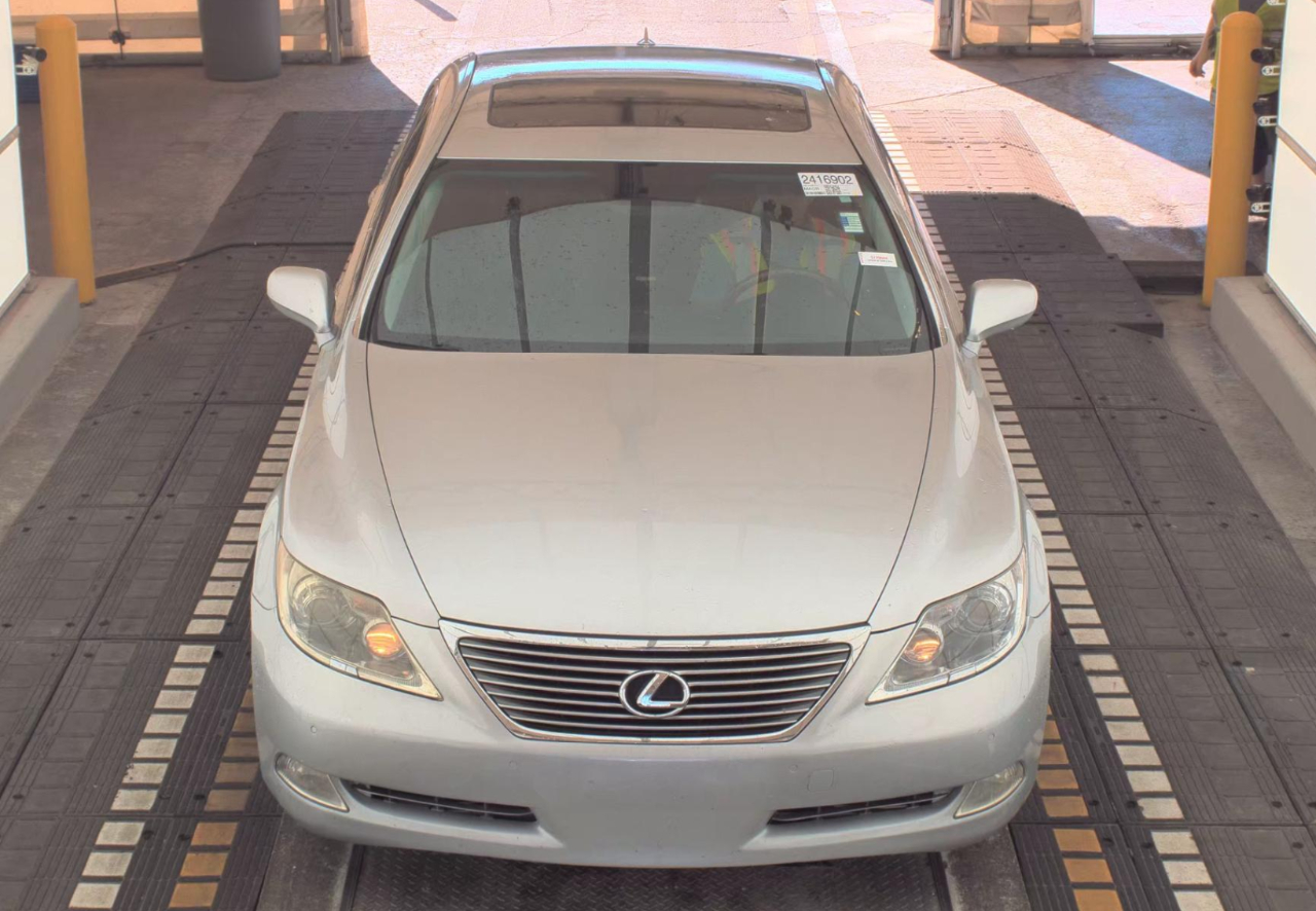 Lexus LS 460  2008