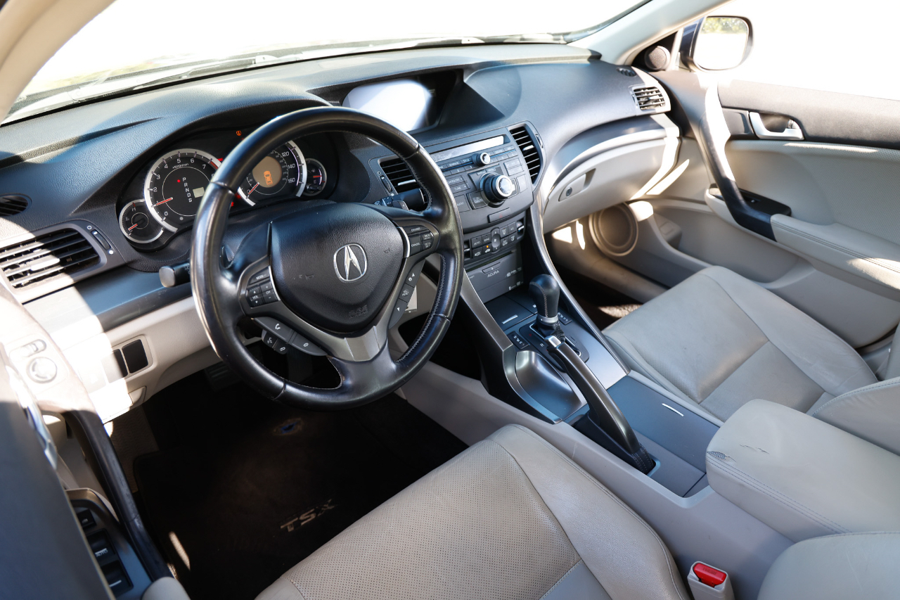 Acura TSX  2011
