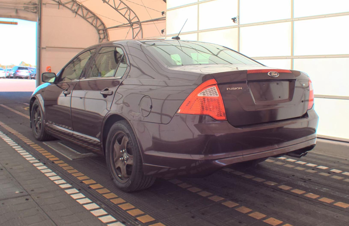 Ford Fusion SE 2011