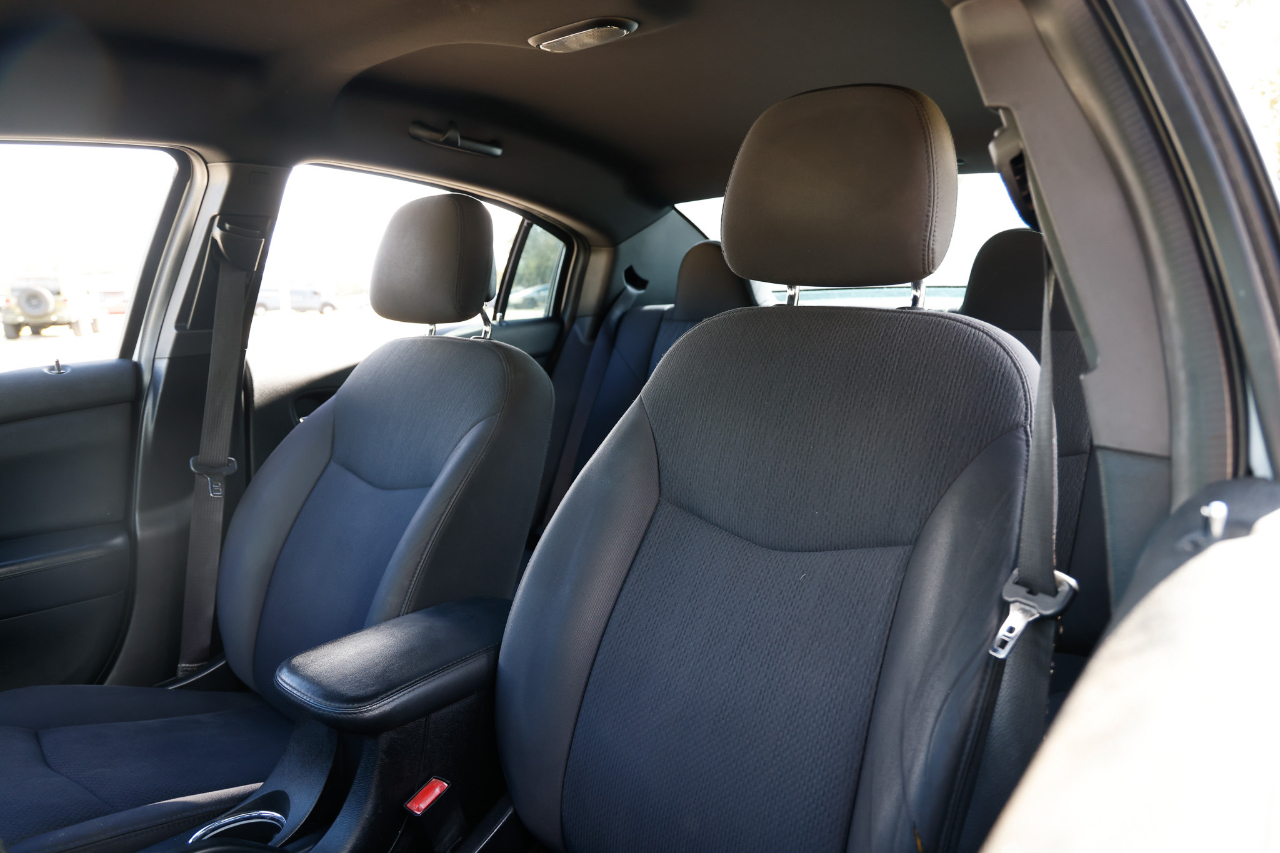 Chrysler 200 LX 2013