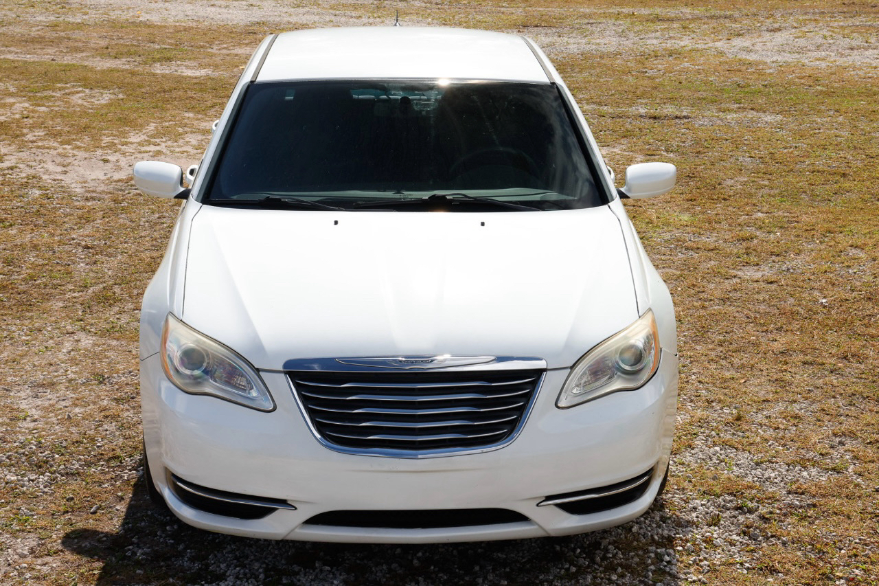 Chrysler 200 LX 2013