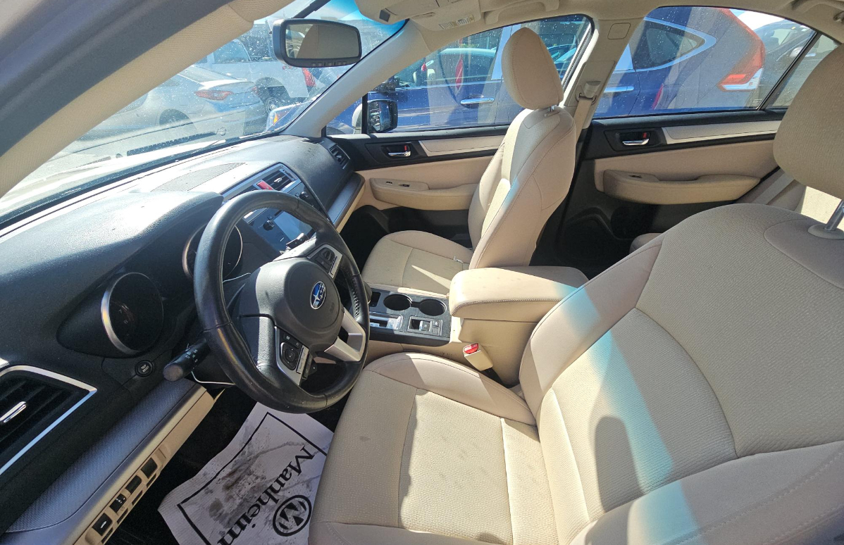 Subaru Legacy 2.5i Premium 2015