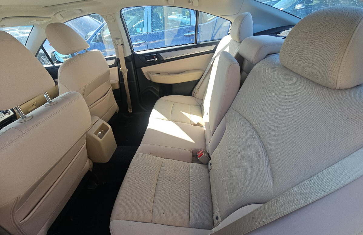 Subaru Legacy 2.5i Premium 2015