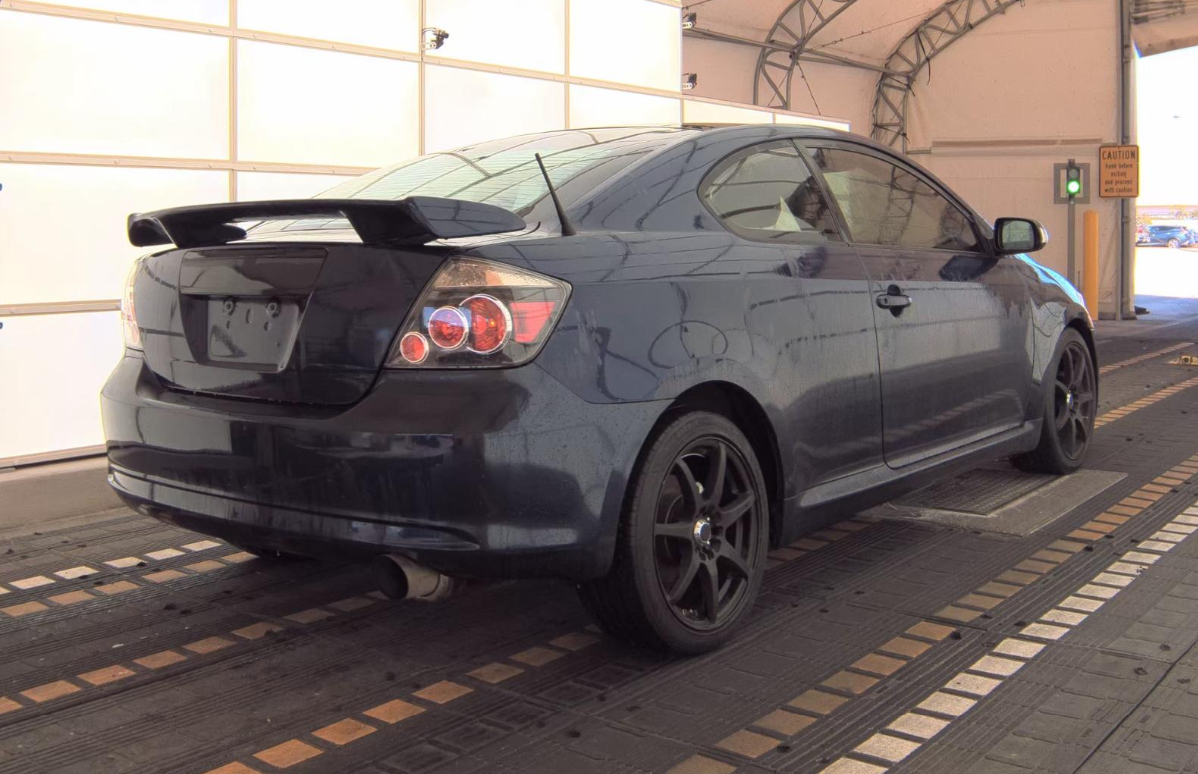 Scion tC  2009