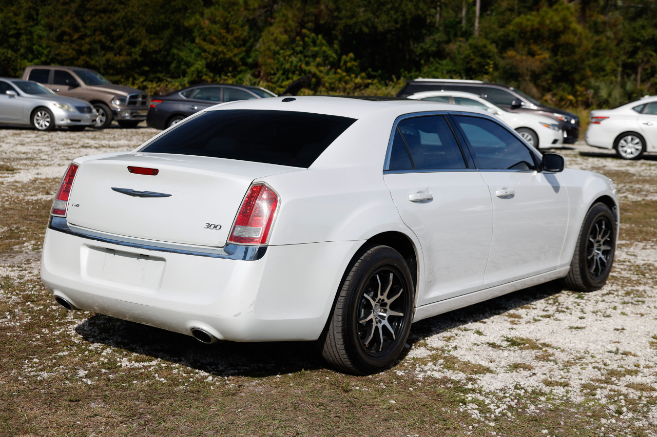 Chrysler 300  2013