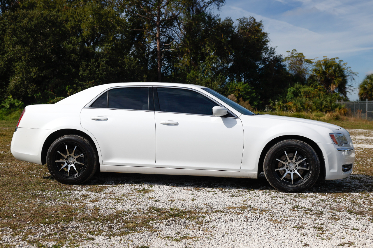 Chrysler 300  2013