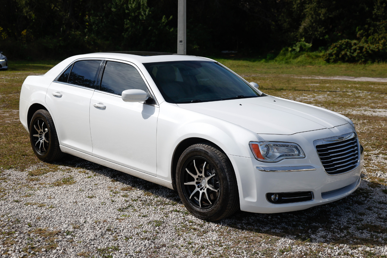 Chrysler 300  2013