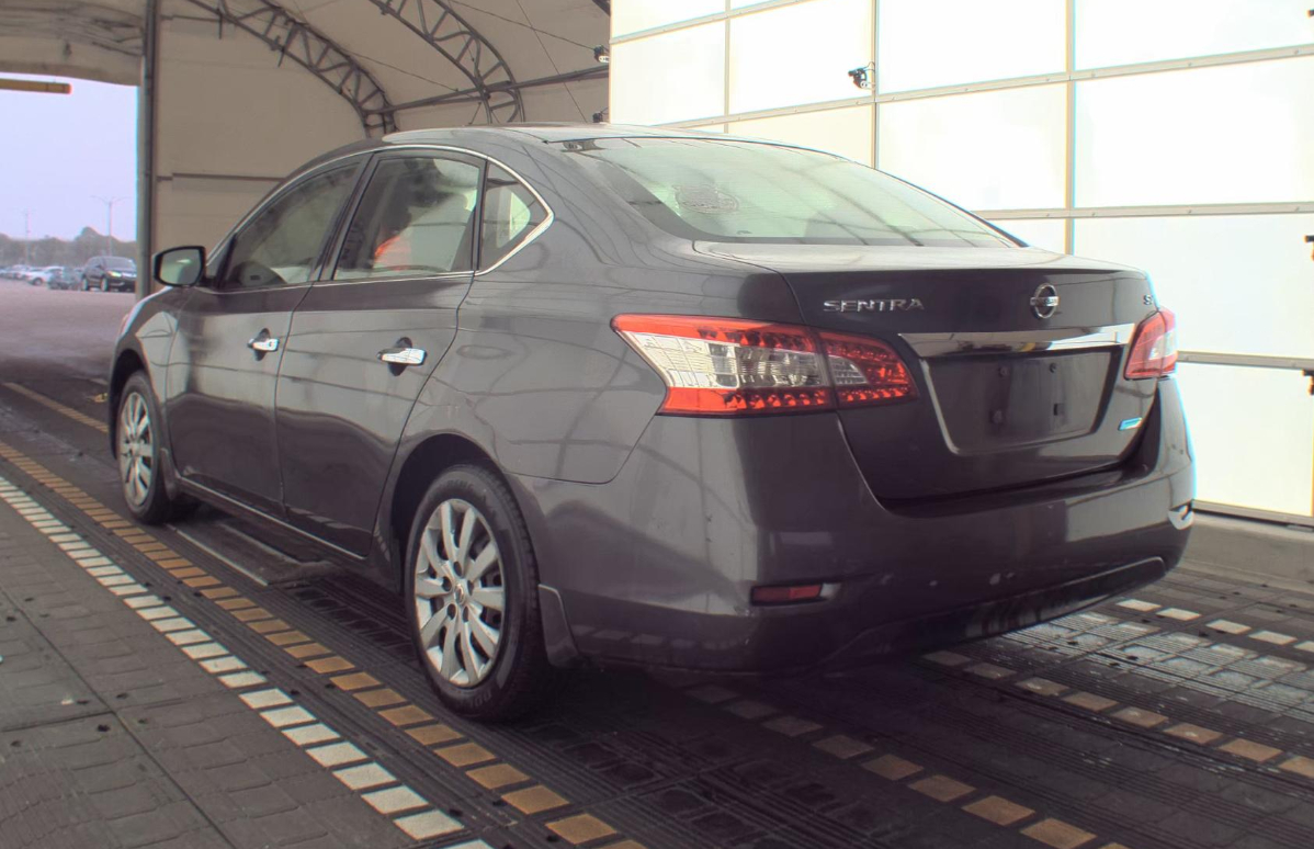 Nissan Sentra S 2014
