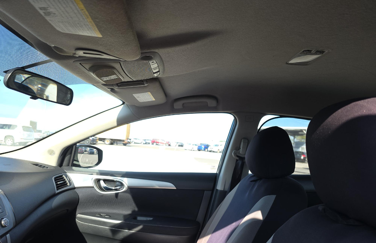 Nissan Sentra S 2014