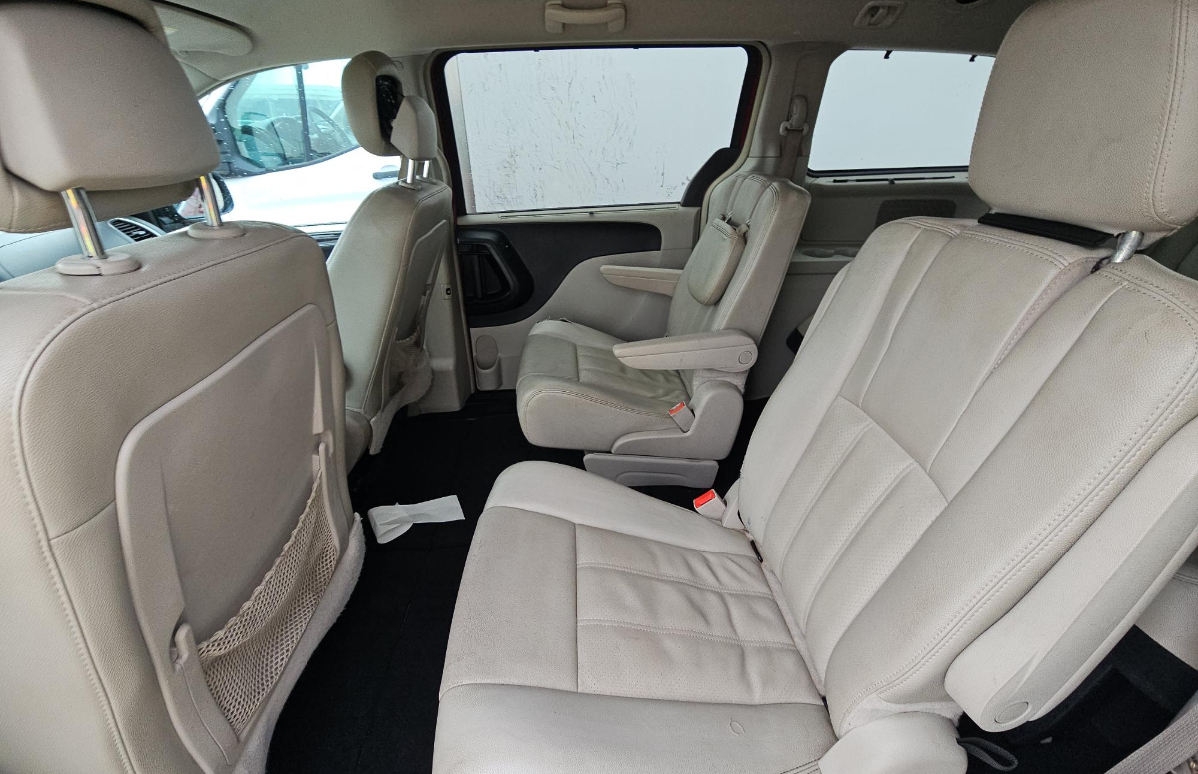 Chrysler Town & Country  2014