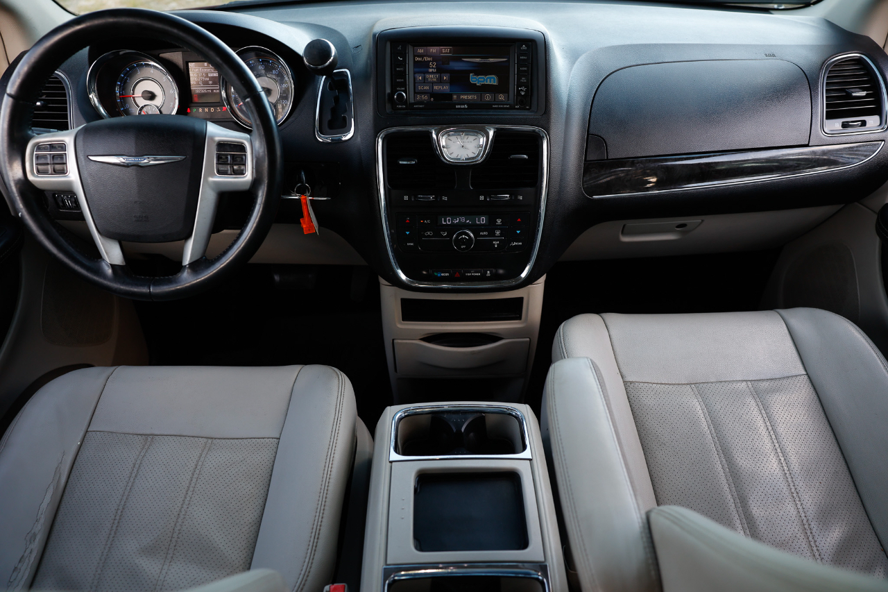 Chrysler Town & Country  2014