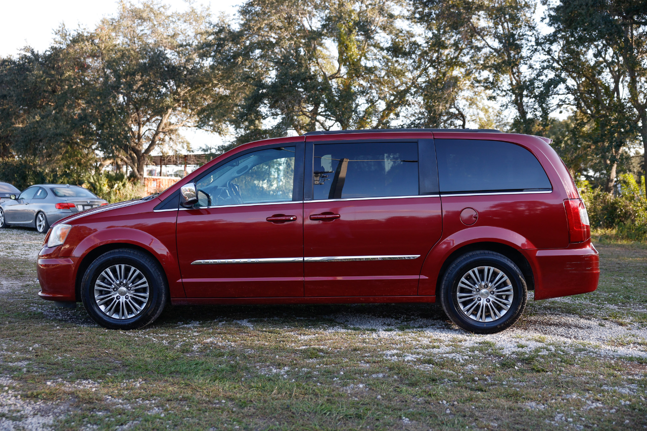 Chrysler Town & Country  2014