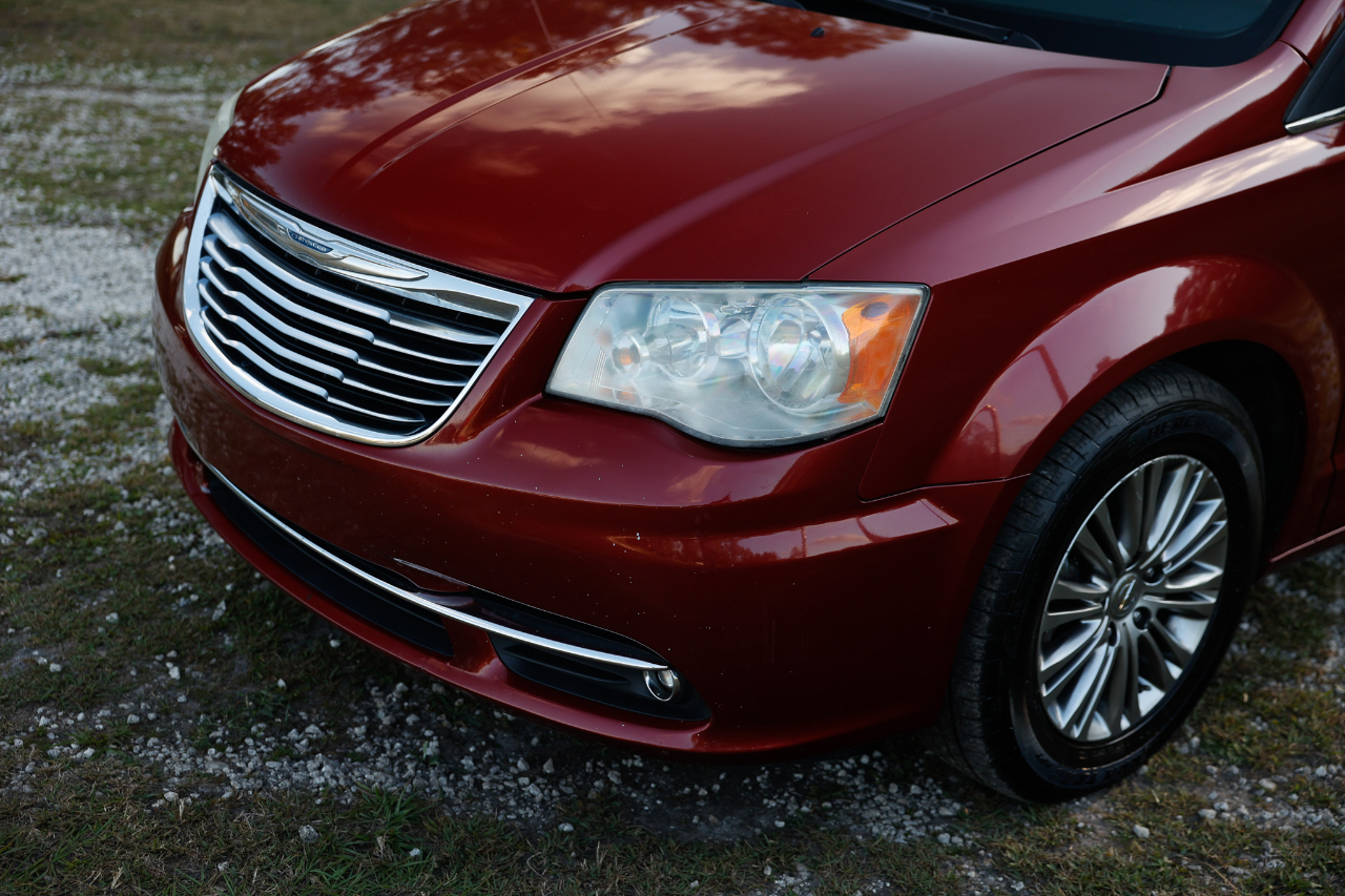 Chrysler Town & Country  2014
