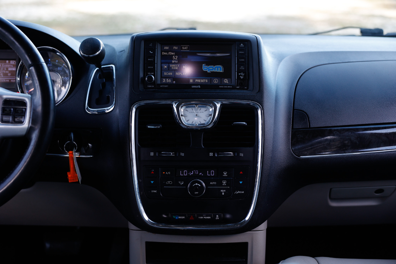 Chrysler Town & Country  2014