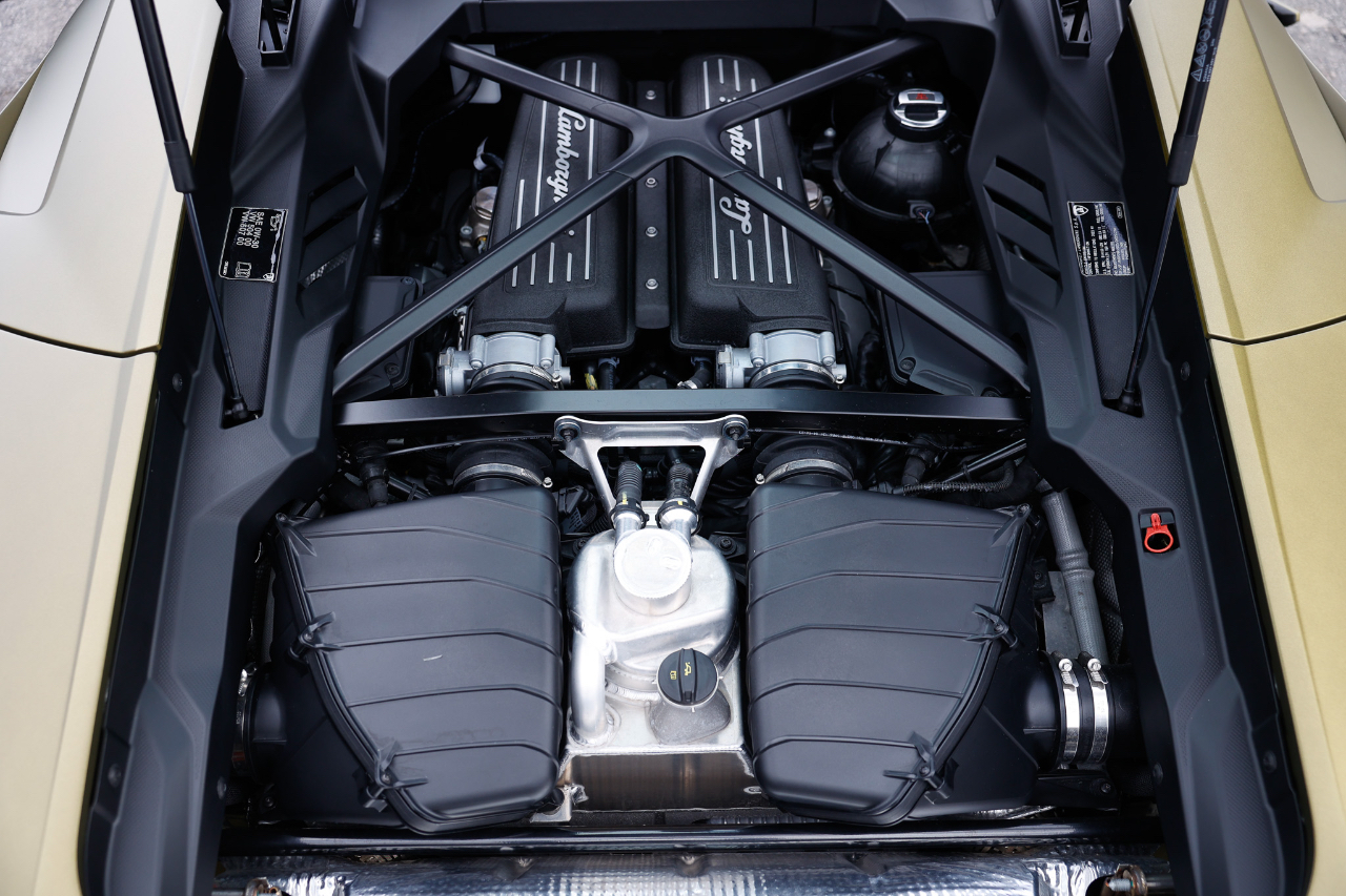 Lamborghini Huracan  2023